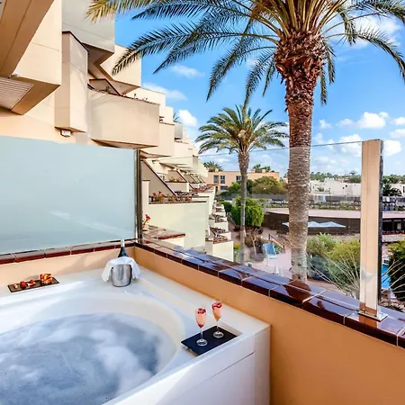 Barceló Bay - للبالغين فقط فندق