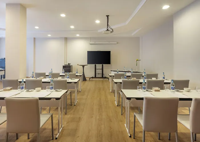 Hotel Barcelo Bay - Adults Only