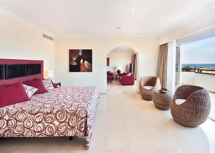 科拉莱霍湾巴瑟罗度假酒店-仅限成人 科拉雷侯