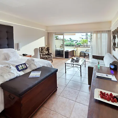 Barcelo Bay - Adults Only