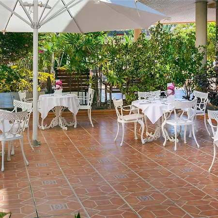 バルセロ ベイ アダルト オンリー 4*