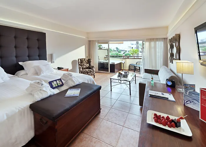 Barcelo Bay - Adults Only