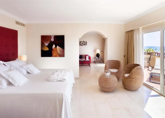 Barcelo Bay - Adults Only Szálloda