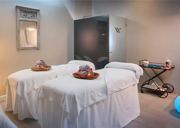 バルセロ ベイ アダルト オンリー 4*