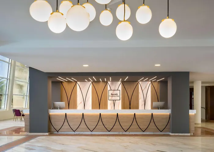 酒店 科拉莱霍湾巴瑟罗度假酒店-仅限成人 4*